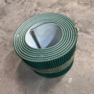 Inmatningsband vedmaskin